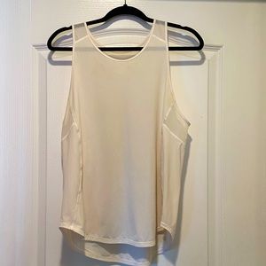 Lululemon top